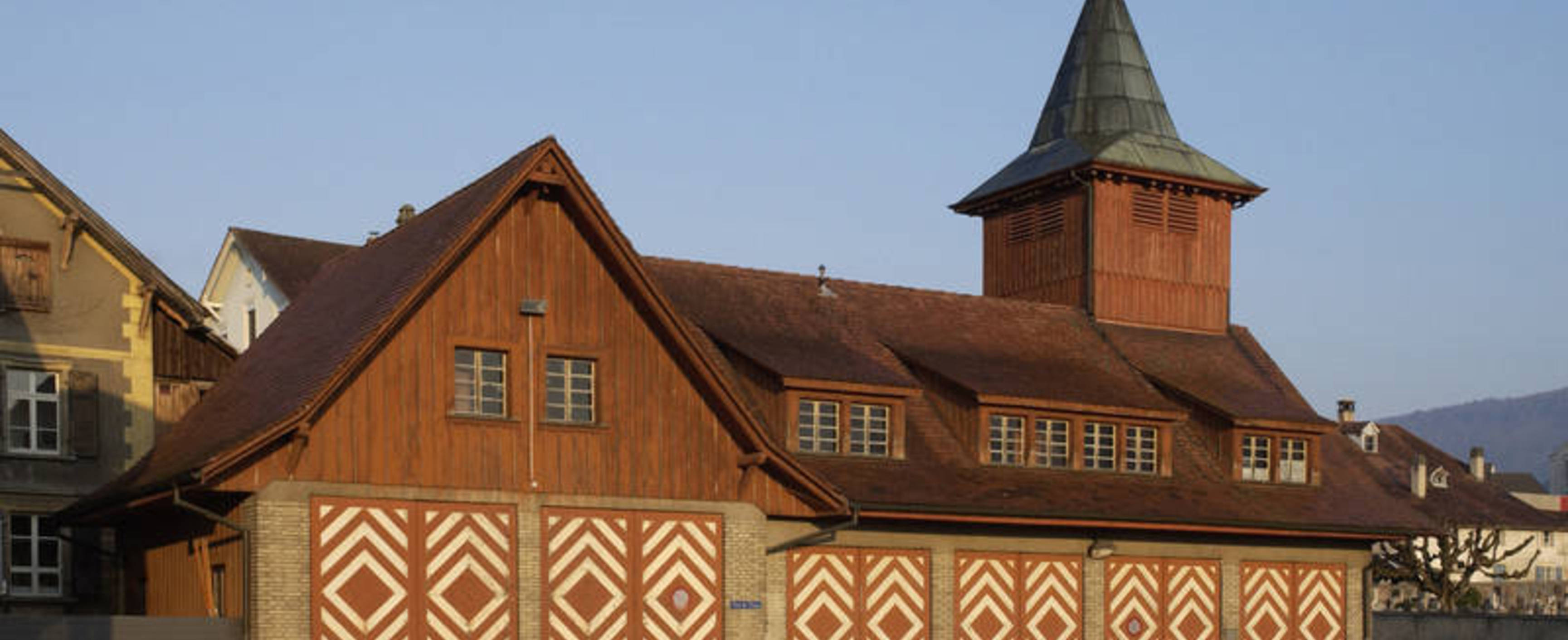 Adaptation de l'ancien hangar des pompes pour l'école du cirque