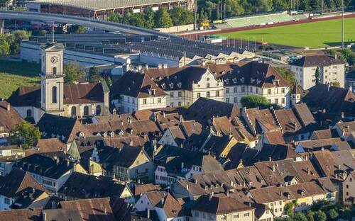 Survol de la Vieille Ville en drone pour la gestion des pigeons