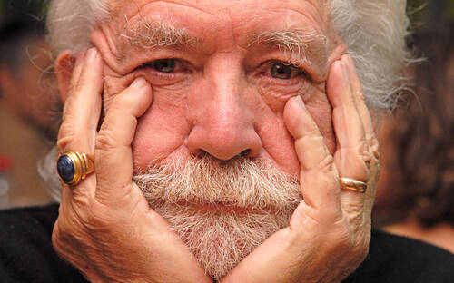 Une plaque en hommage à André Jobin, alias Job, posée à Delémont