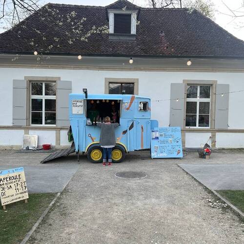 Ouverture de la saison de l'Apéroule dans les jardins du château de Delémont
